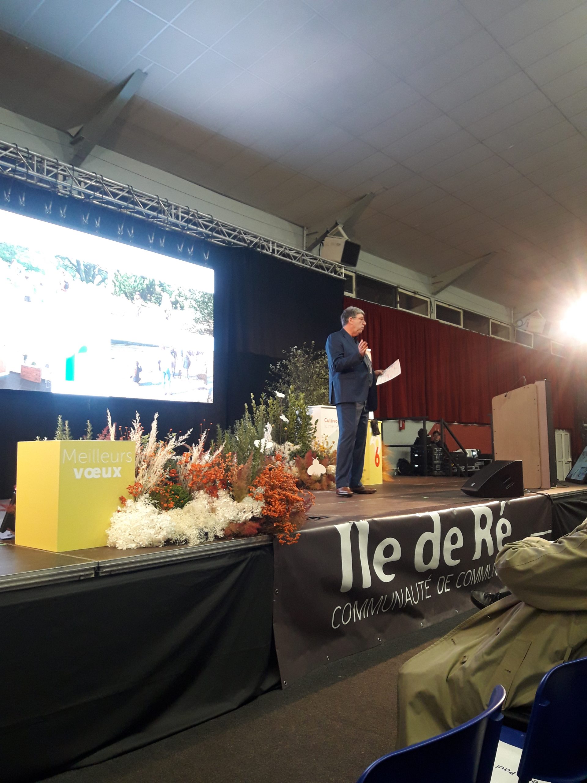 Lire la suite à propos de l’article VOEUX 2026 de la CDC ILE DE RE :